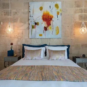 Julesy's Bnb **** Cospicua